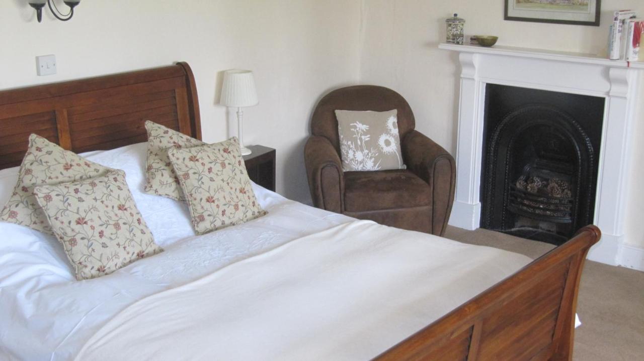 Seymours Court Bed & Breakfast Beckington Екстериор снимка